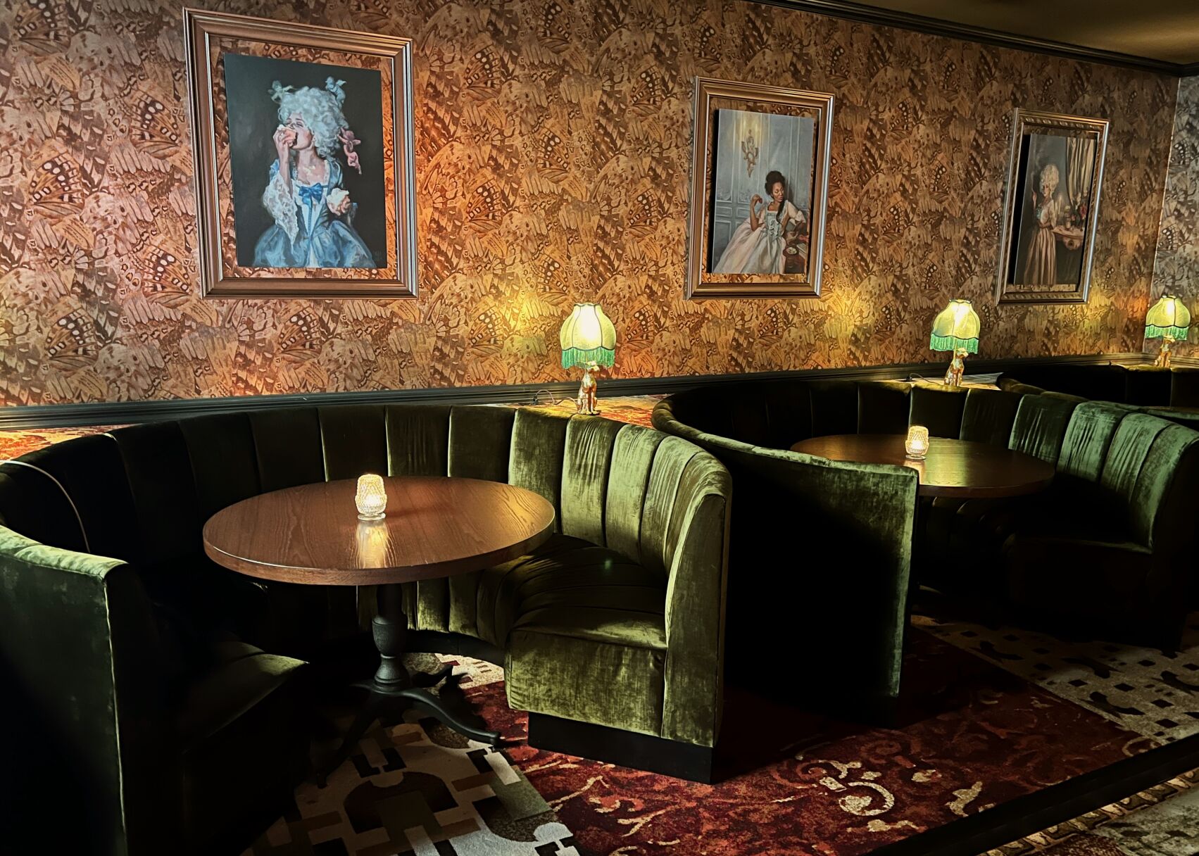 jolie booths